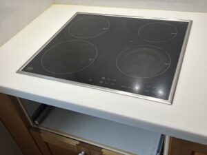 愛知キッチン取付け隊　グリルなしヒーターの工事　施工前